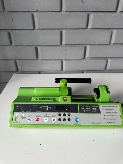 шприцевая помпа Fresenius Vial Pilote A2