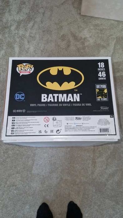 Funko POP! DC Super Heroes Batman 80 Years Batman 18" Super Sized #01