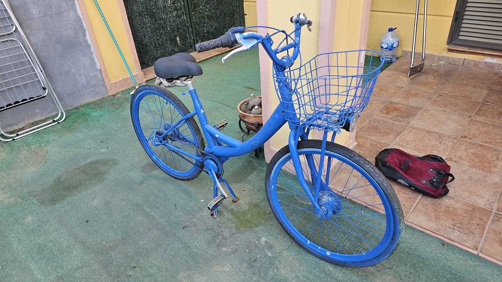 Bicicleta Quadro Baixo - Cubo Shimano Nexus - Pneus rígidos