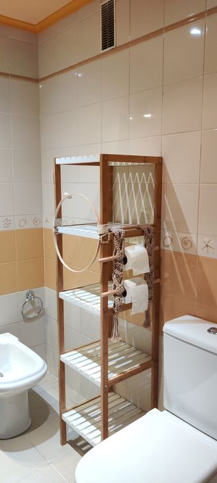 Estante com 5 prateleiras e acessórios