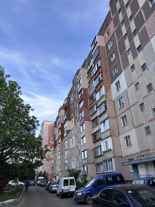 Продам 1ккв по вул. Незалежності 2/9поверх!