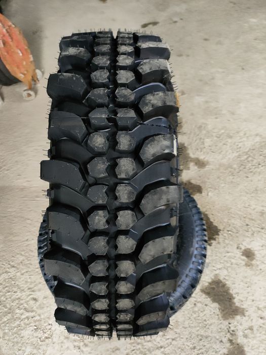 Opona Equipe 215/80 R16 Wzór Simex
