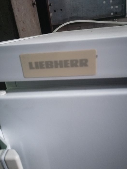 Продам маленький холодильник