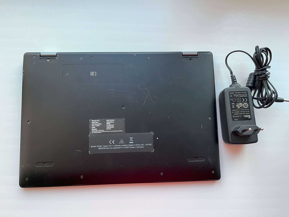 Medion Akoya E3222 робочий із сенсорним екраном