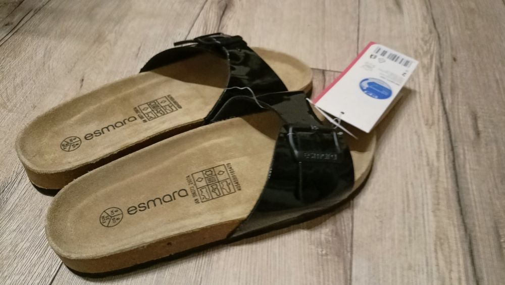 Czarne klapki esmara