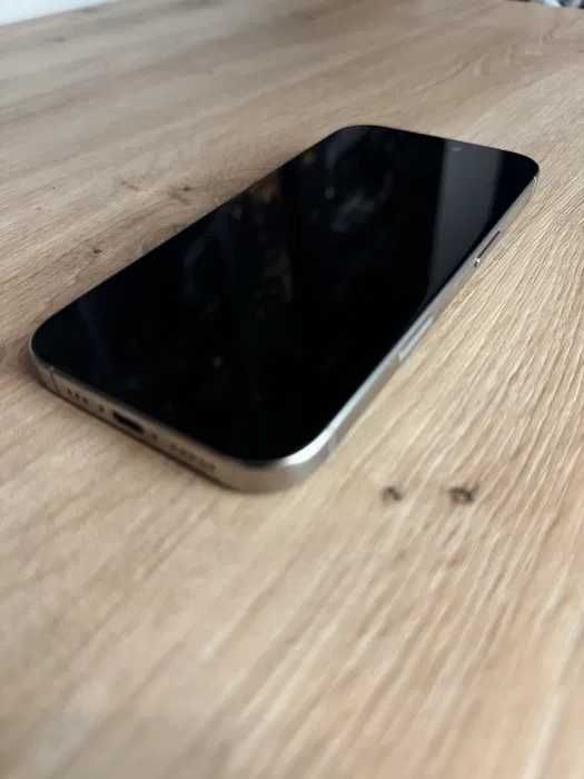 Apple iPhone 16 Pro Max 256GB / stan idealny / Bat. 95%