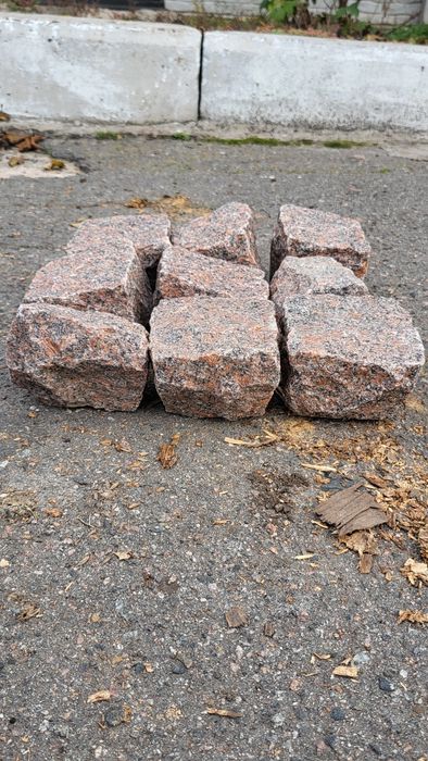 Гранітна бруківка