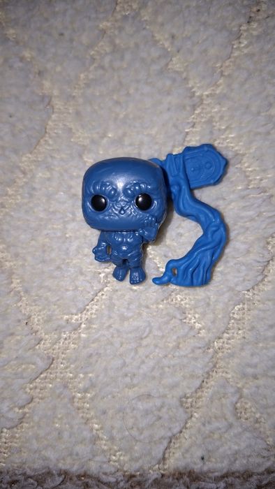 Stranger things kinder joy