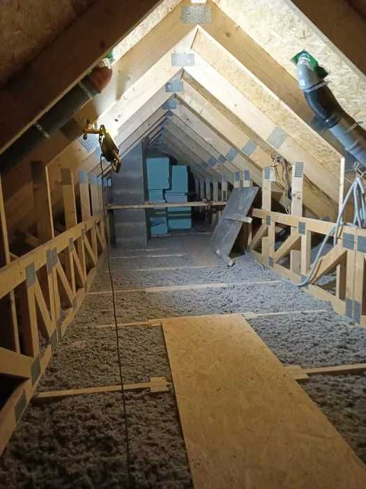 Izolacja pianą PUR i celulozą Mazowieckie – ocieplanie poddaszy | NPUR