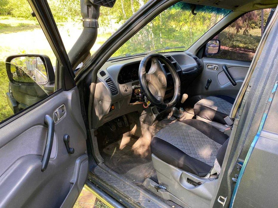 Продаю Nissan Terrano II 1993 2.4 бензин МКПП 4x4