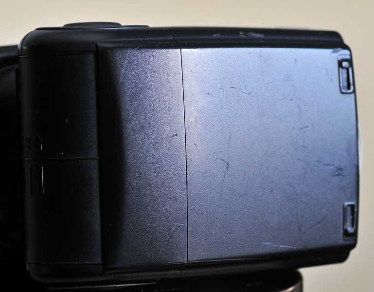Vendo Nikon SB 900 usado.