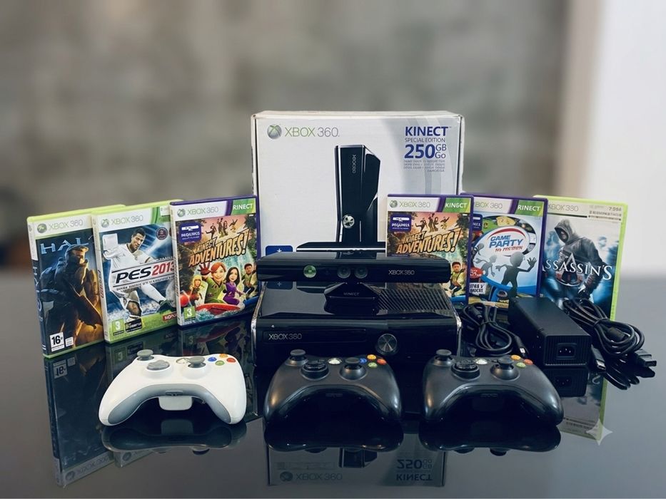 Xbox 360 Slim Kinect Special Edition250 GB