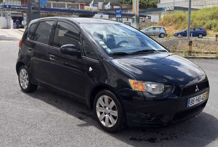 Mitsubishi colt 2009 125kms preto