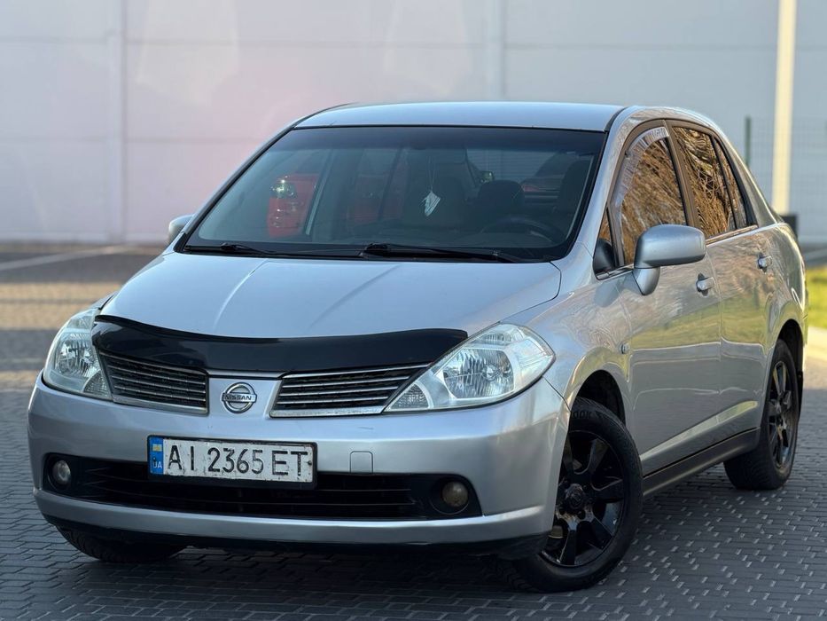 Nissan Tiida 2007 г 1.6