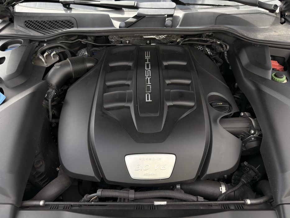 Porsche Cayenne 3.0 V6 Diesel Platinum Edition