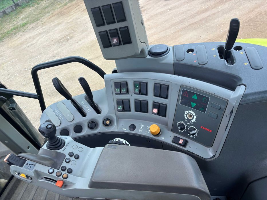 Claas Arion 520 nie Valtra