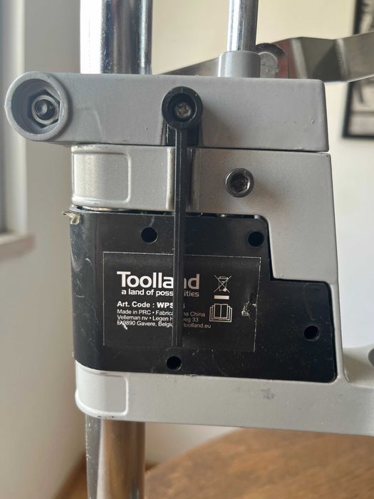 Suporte vertical para berbequim