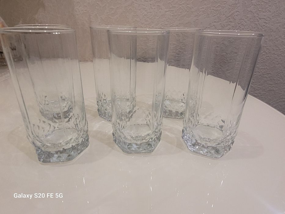 Стакани , рюмки різні