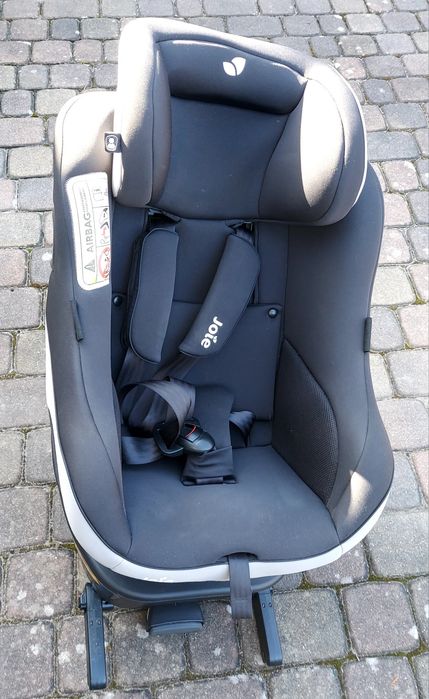 Fotelik samochodowy obrotowy 180° Joie 0-18 kg