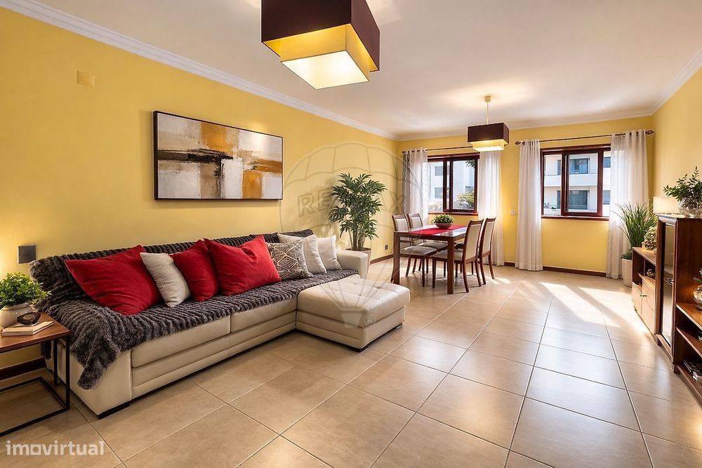 Apartamento T2 com Terraço - Ermesinde — Ermesinde, Porto
