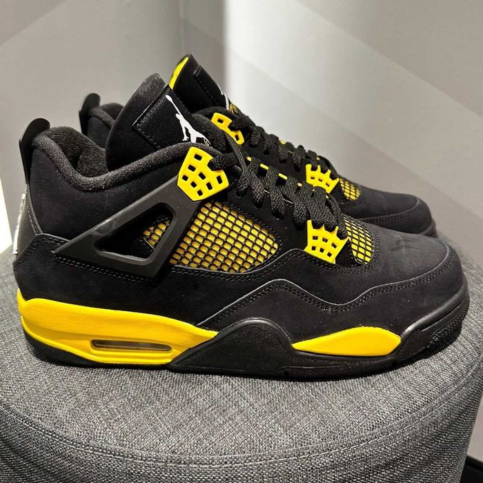 Buty męskie_Jordan_4_Retro_Thunder R.37.5