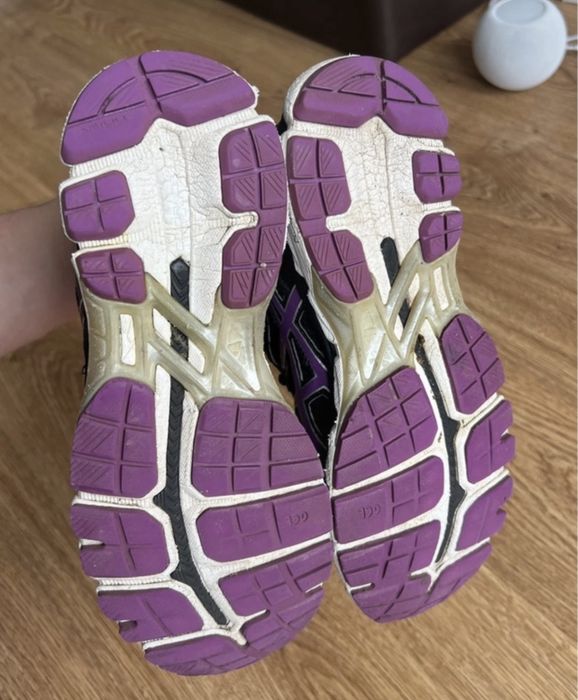 ASICS GEL-Kayano 23