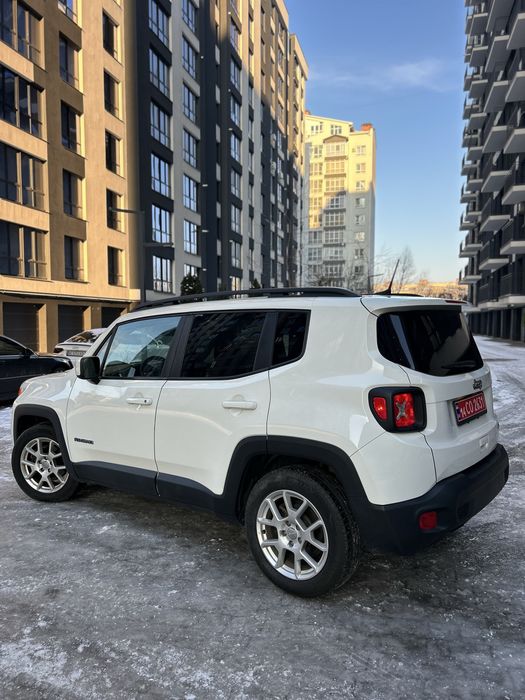 Jeep Renegade 2018 • Автомат • 2.4 Бензин • Свіже авто