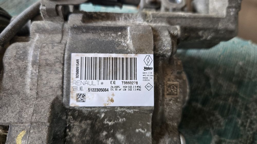 Компресор кондиціонера повітря Dacia Renault