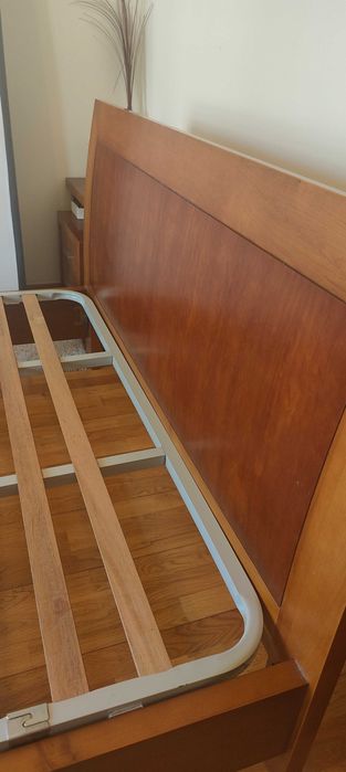 Cama de casal em Cerejeira