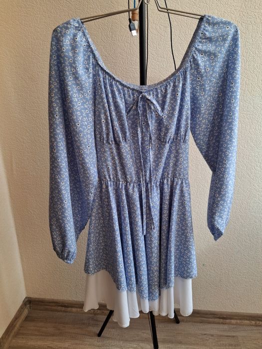 Женские вещи,женский спортивный костюм,платье,свитер,боди