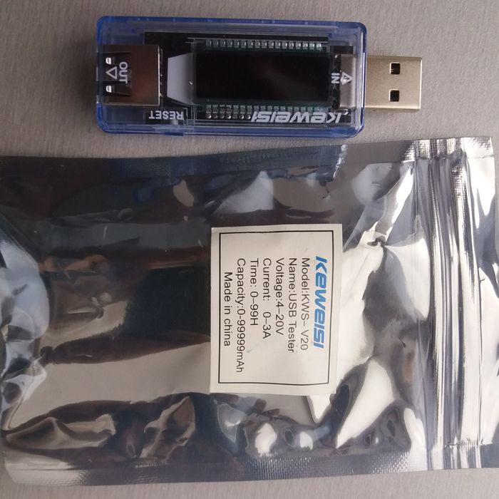 Usb тестер. Измеритель емкости 2303 2302C 2301 1902 085c  отг otg