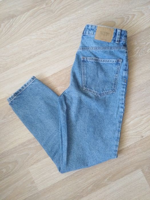 Jeansy mom fit House rozmiar 32