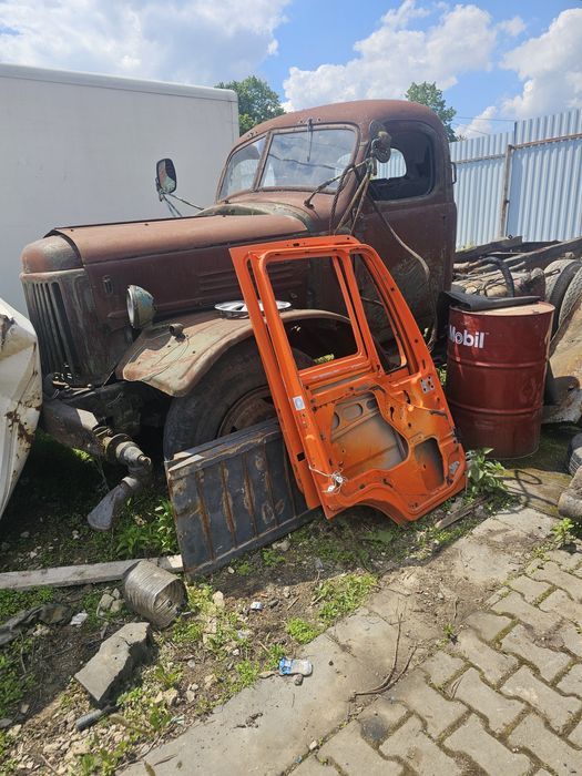 Зил  164 антик.під реставрацію