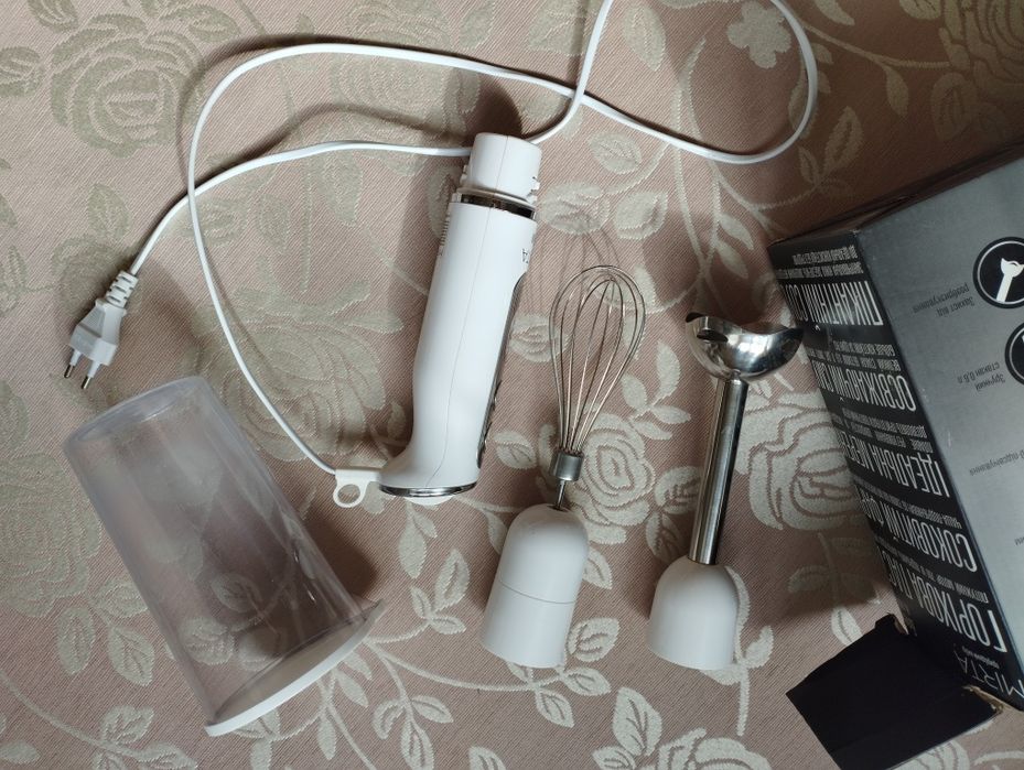 Блендер Mirta BL-2675W, 700Вт