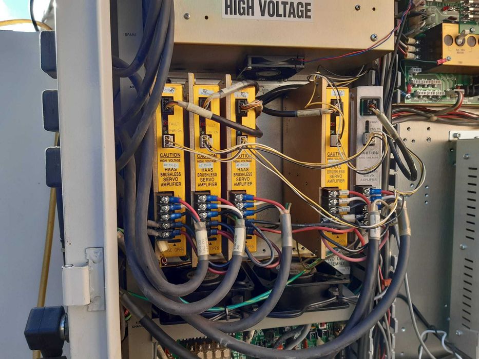 Haas VF5 / Mikron VCE1250   5-osi