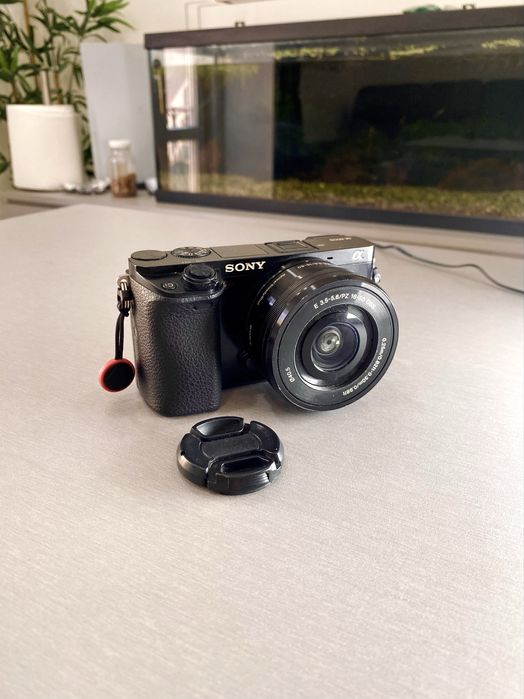 Sony A6000 + 16-50mm + 4 baterias + carregador | Excelente