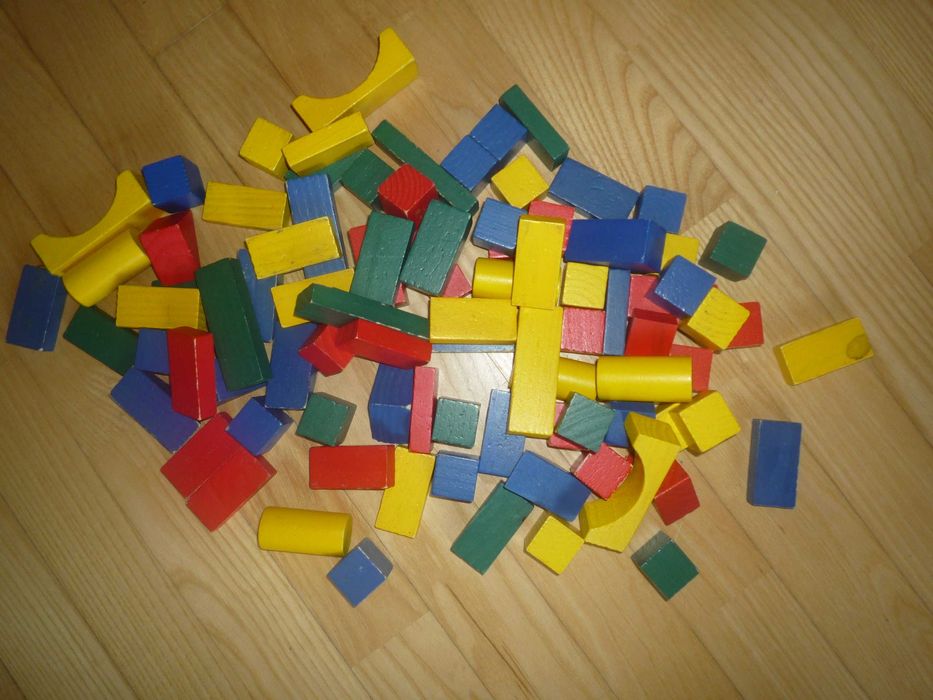 282 szt. KLOCKI DREWNIANE Eichhorn, Marionette