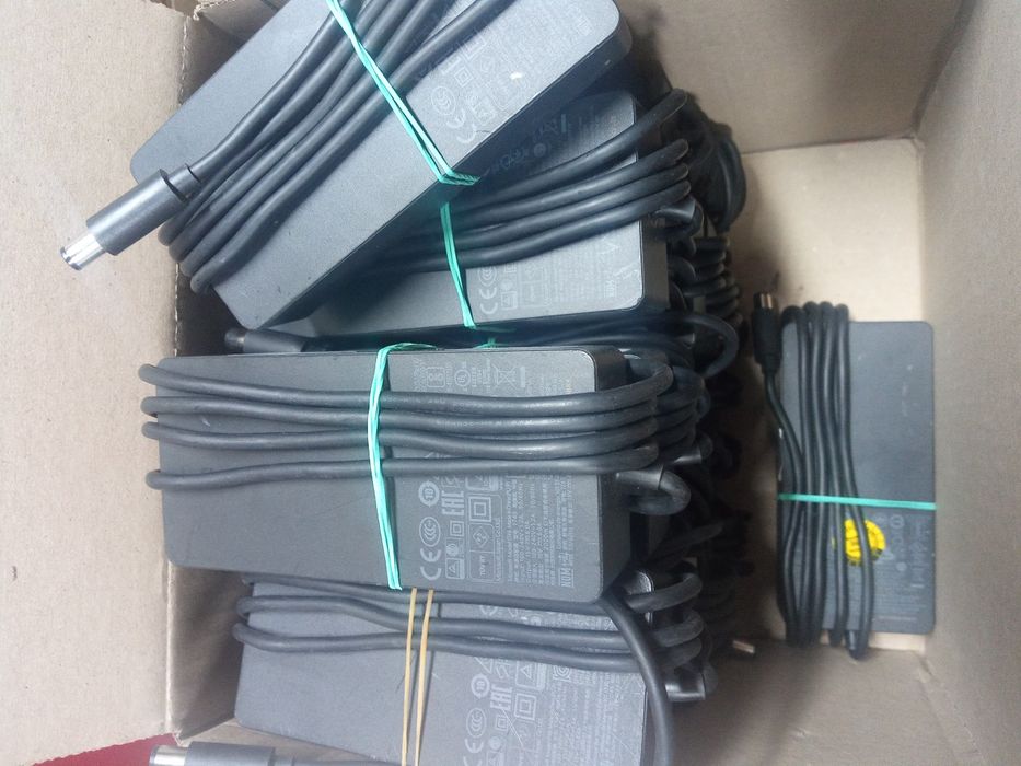 Електрошрот Microsoft Surface 15V 6A оригінал блок живлення питания