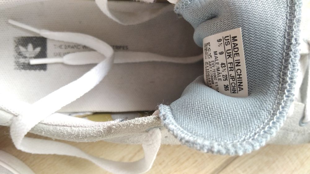 Оригінальні кеди adidas