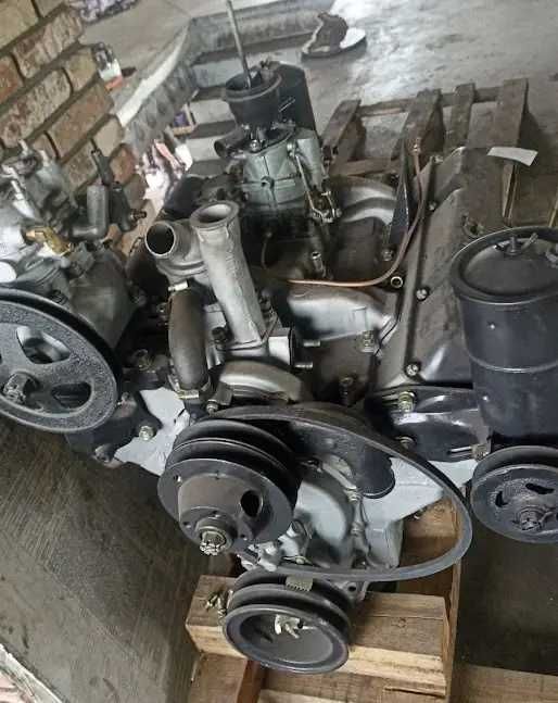 Двигун УРАЛ-375 бензин