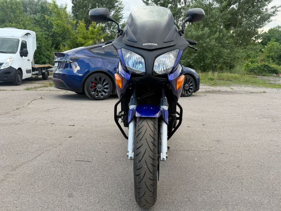 Продам мотоцикл HONDA CBF 600 SA