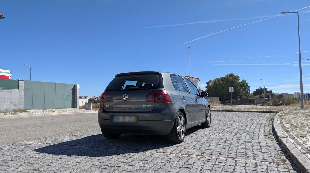 VW Golf 2.0 TDI Sport — photo 2