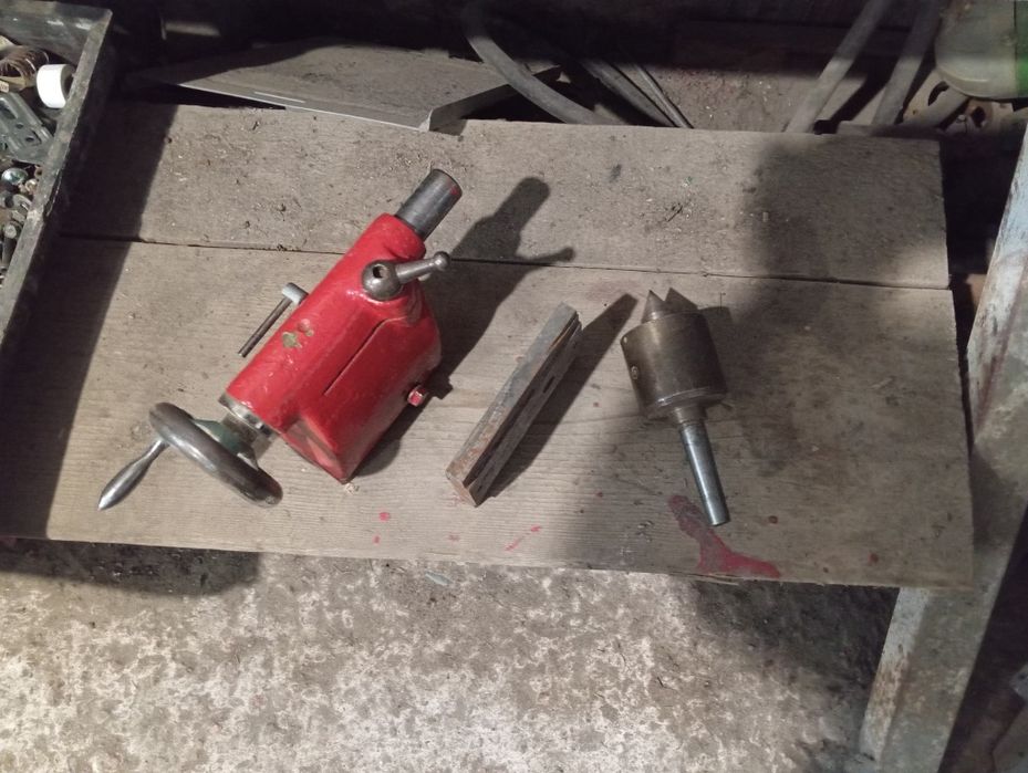 Задня бабка тв3 токарний станок школьний