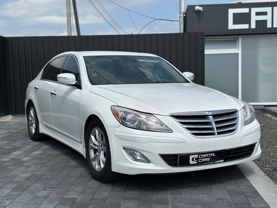 Hyundai Genesis 2013