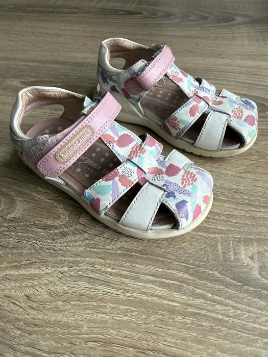 Шкіряні сандалі Biomecanics