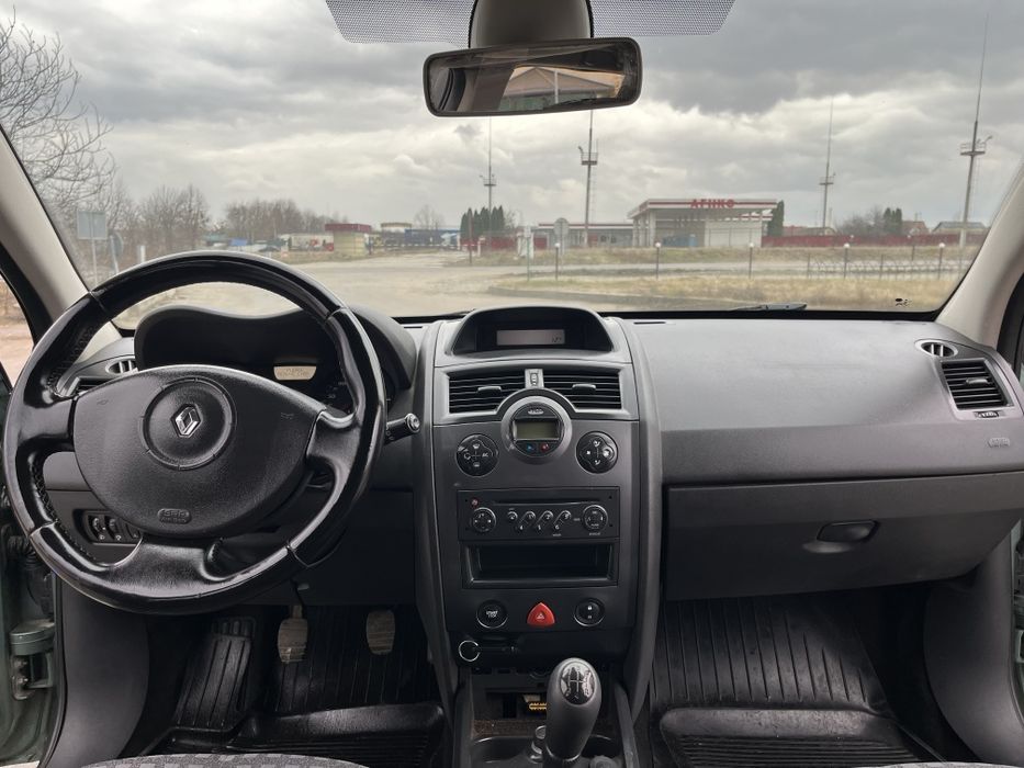 Продам Renault Megane 2 1.6 уневерсал