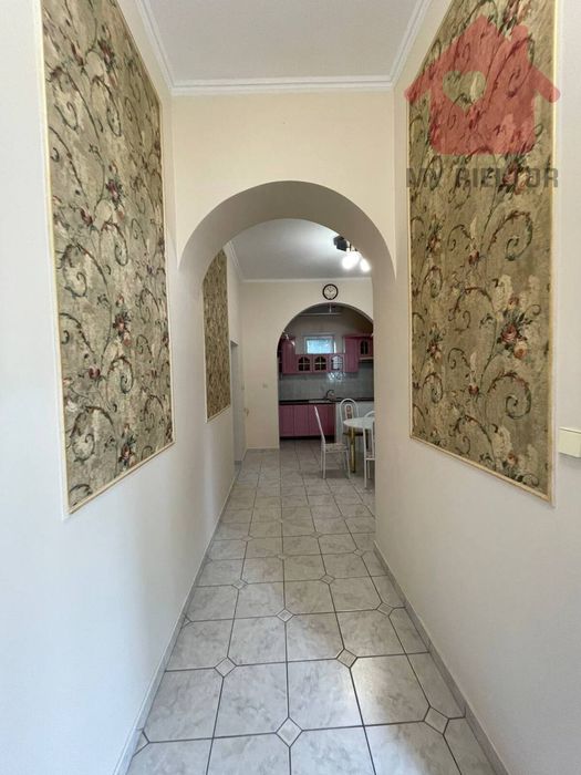 Продаж будинку в центрі міста!