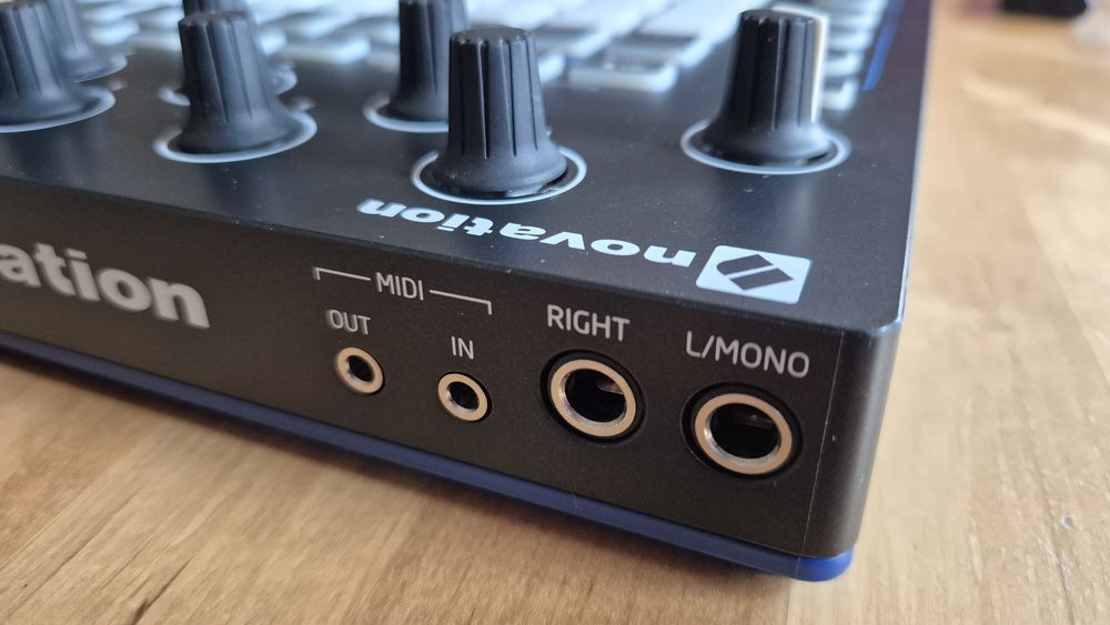 NOVATION CIRCUIT groovebox, perkusja, sekwencer, sampler