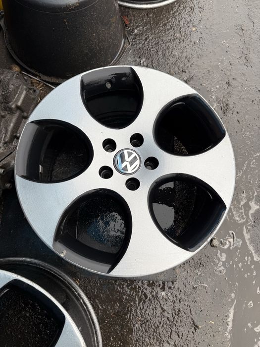 Диски Detroit R18 7.5j ET51 5x112 golf gti jetta
