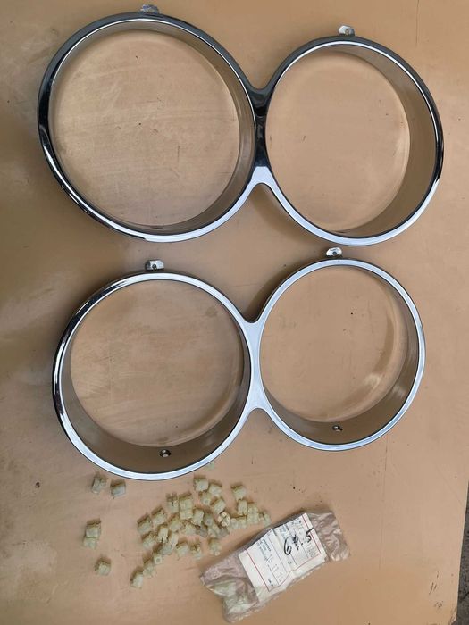 ваз клипсы на решетку ваз 2103